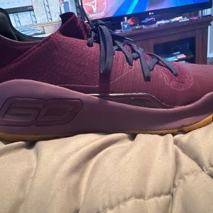UA CURRY 4 LOW, Purple
